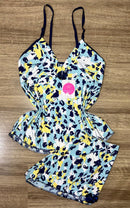 Pijama Feminino com Estampa Tropical